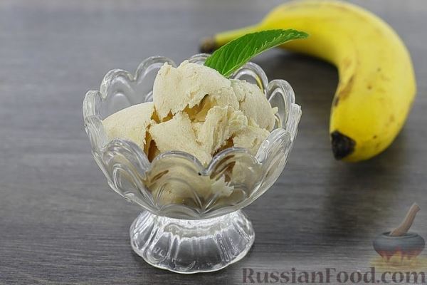 Банановое мороженое из сметаны